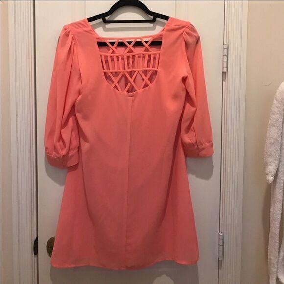 👗 Want and Need Coral Short Sleeved Dress - Size Small - Picture 4 of 4
